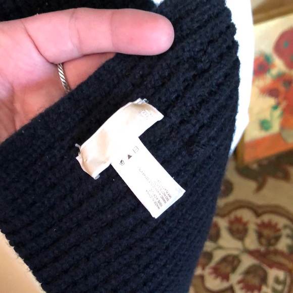 MICHAEL KORS 78”L x 6.5”W Long Woven Scarf Gold Logo Hardware Pockets - Picture 13 of 16